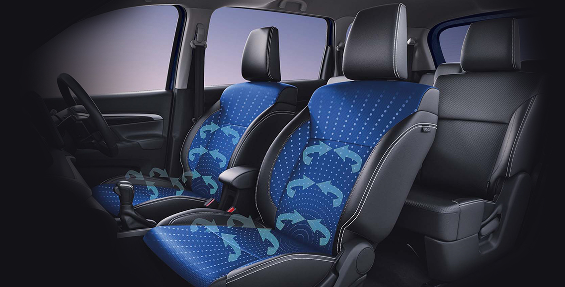 xl6 car seat covers